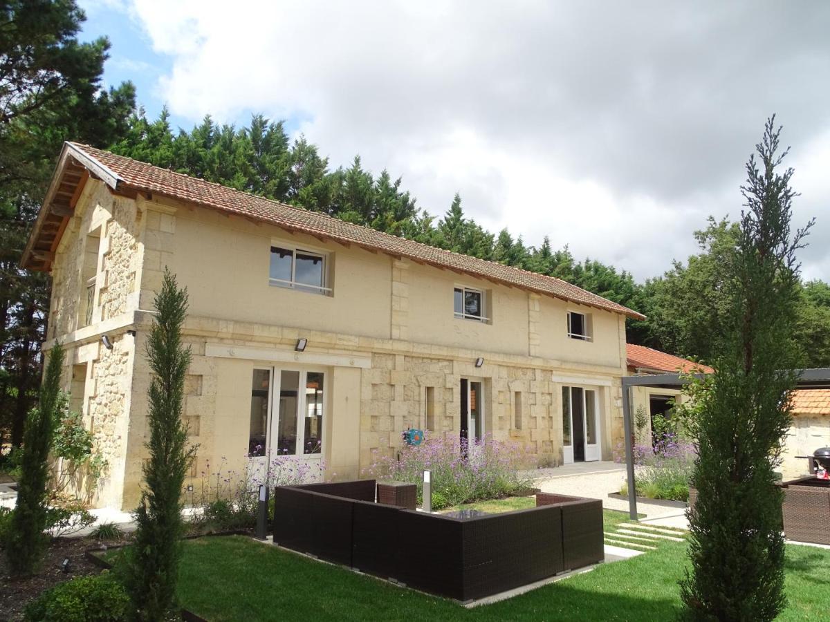 Villa Entiere Du Chateau Lacroix De Civrac 3 Ch, 3 Sdb, Piscine Xxl,Sauna, 4 Etoiles,7 Pers Ngoại thất bức ảnh