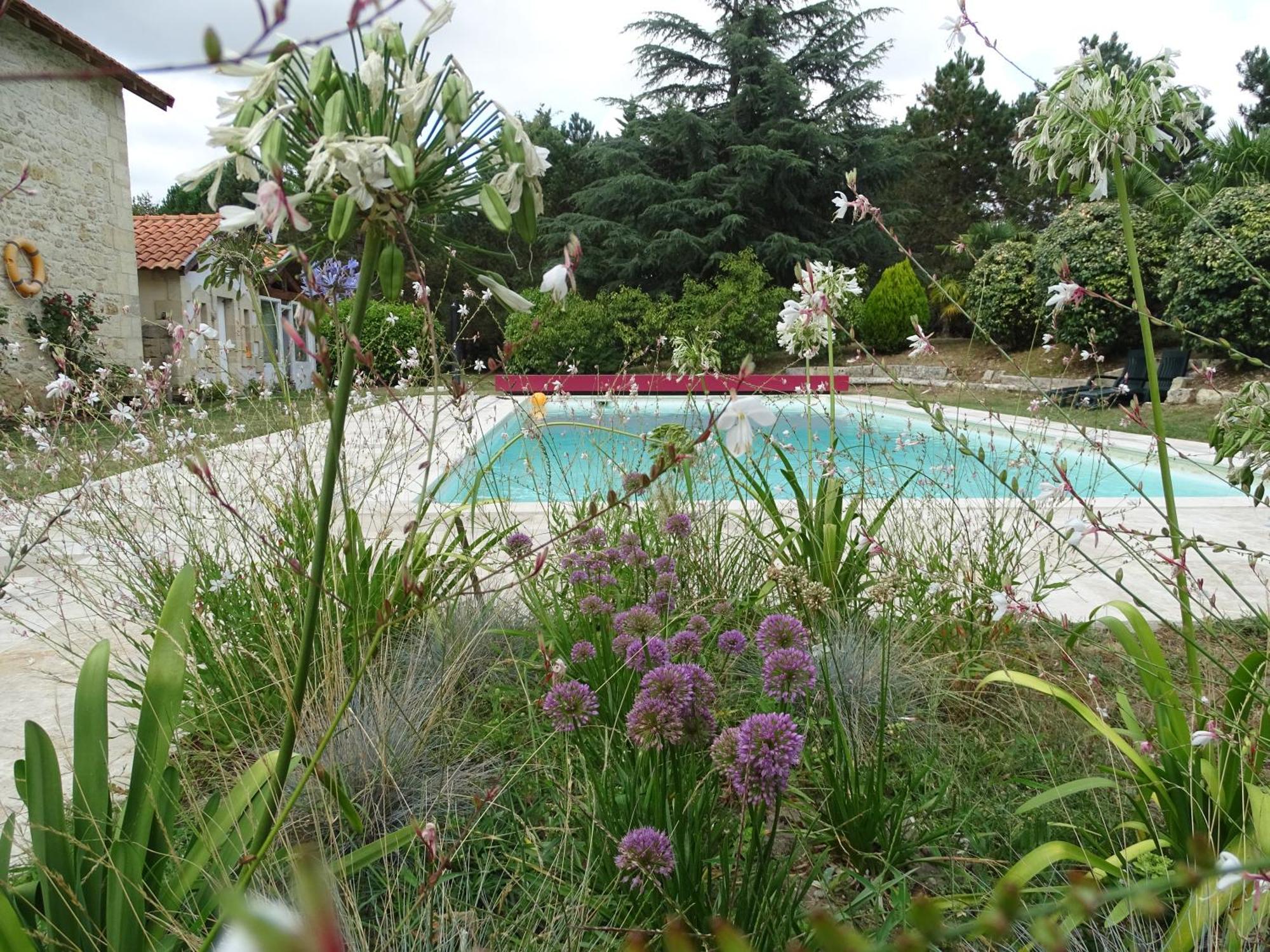 Villa Entiere Du Chateau Lacroix De Civrac 3 Ch, 3 Sdb, Piscine Xxl,Sauna, 4 Etoiles,7 Pers Ngoại thất bức ảnh